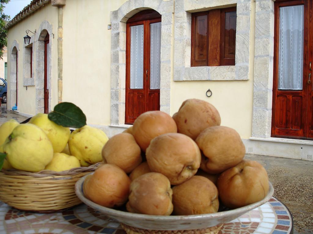 La Suma Sumalia Bed & Breakfast Noto Eksteriør bilde